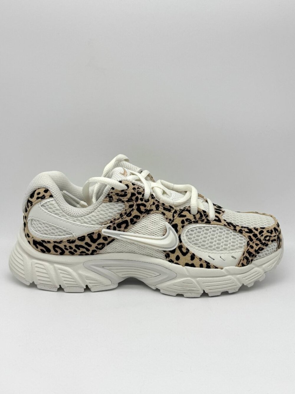 Nike Womens V5 RNR Sueded Leopard Print Shoes Sz 6 New IR5823-133